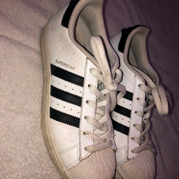 ❗️LAST CALL❗️ADIDAS • Superstar Shoes - Picture 3 of 3